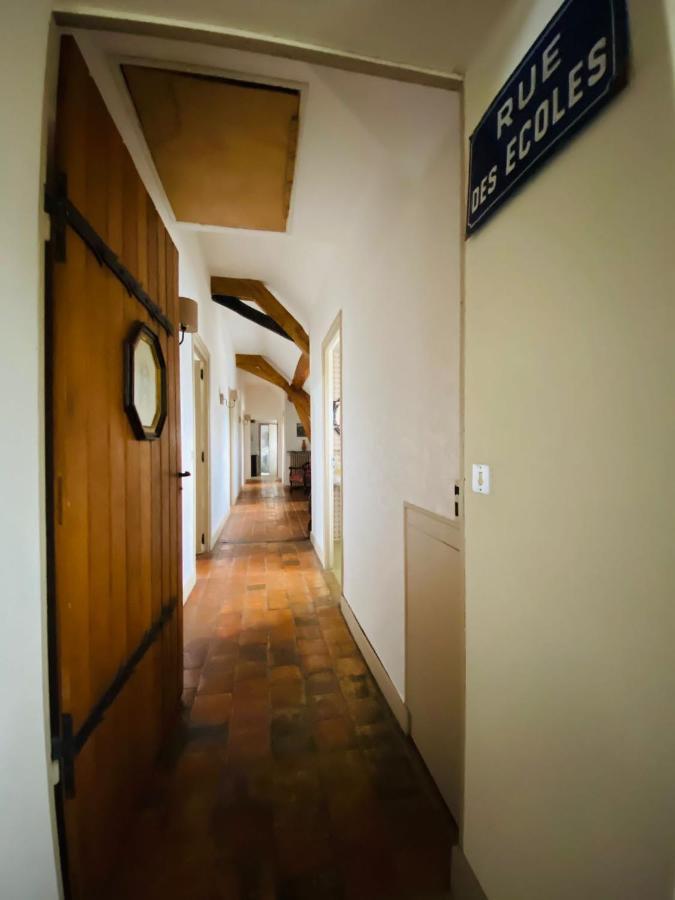 Maison Des Arts Francueil Luaran gambar